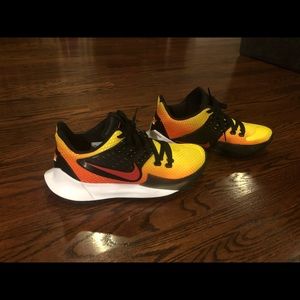 Nike Kyrie Low 2